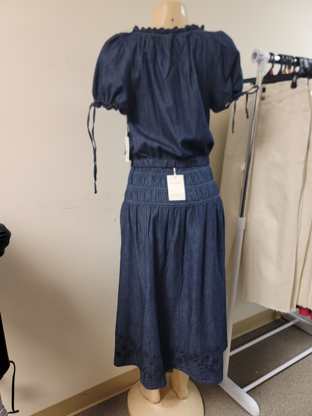 Women's Navy Blue Embroidered Denim Set. - Picture 7 of 9